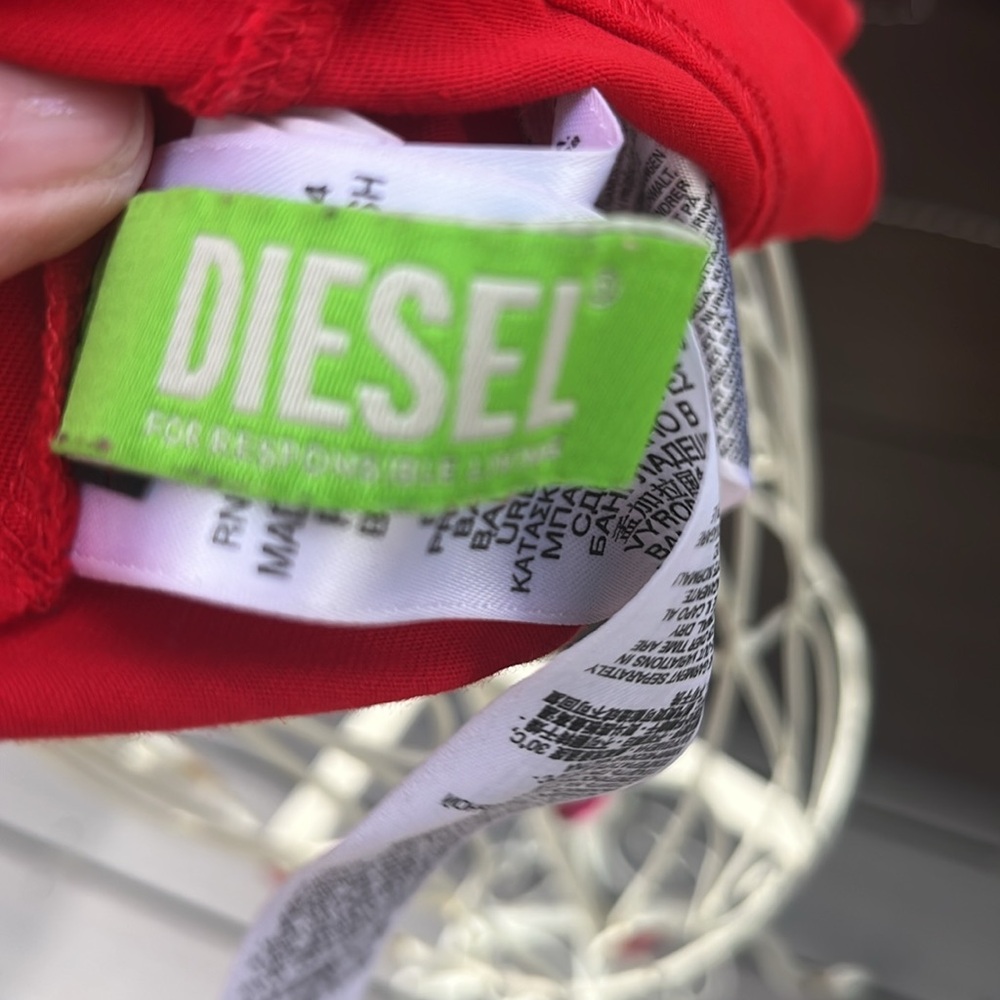 Diesel for successful, living T-shirt, size large - Picture 4 of 4